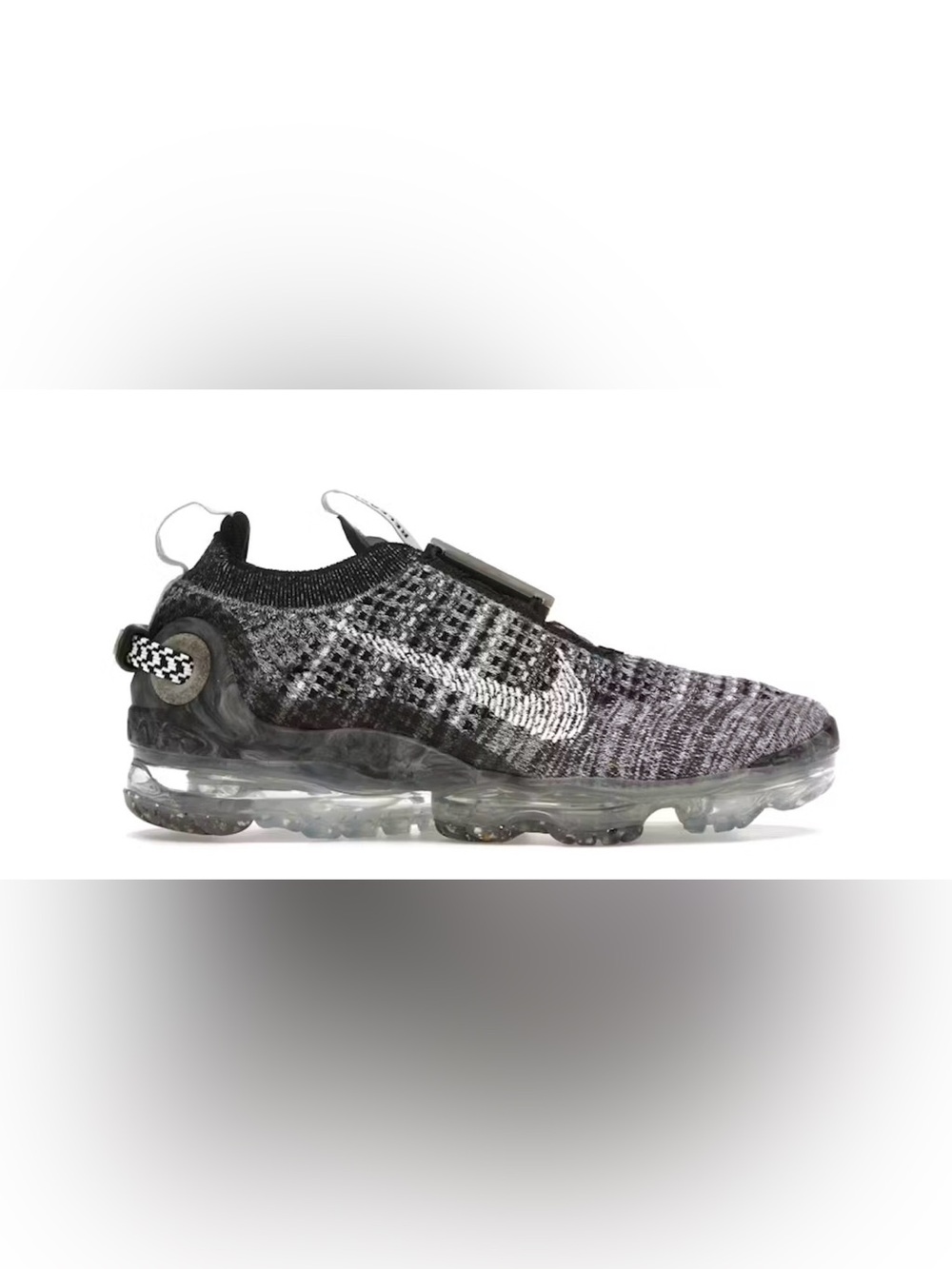 Nike Air Vapormax Flyknit in Oreo - Womens